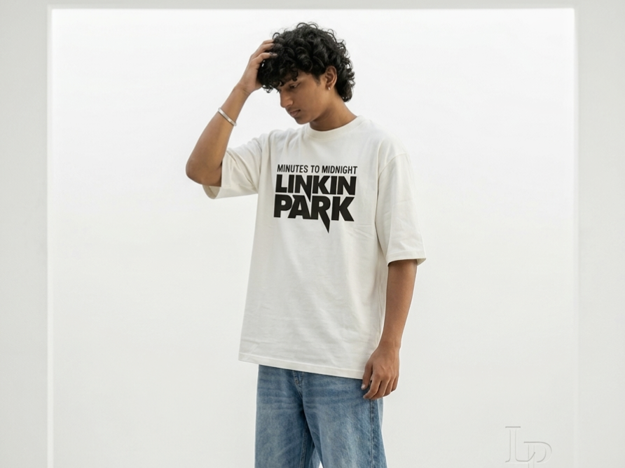 White cotton T-Shirt premium detail
